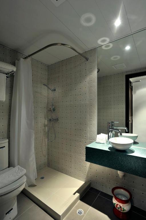 Mingle By The Park Hotel Hong Kong Room photo